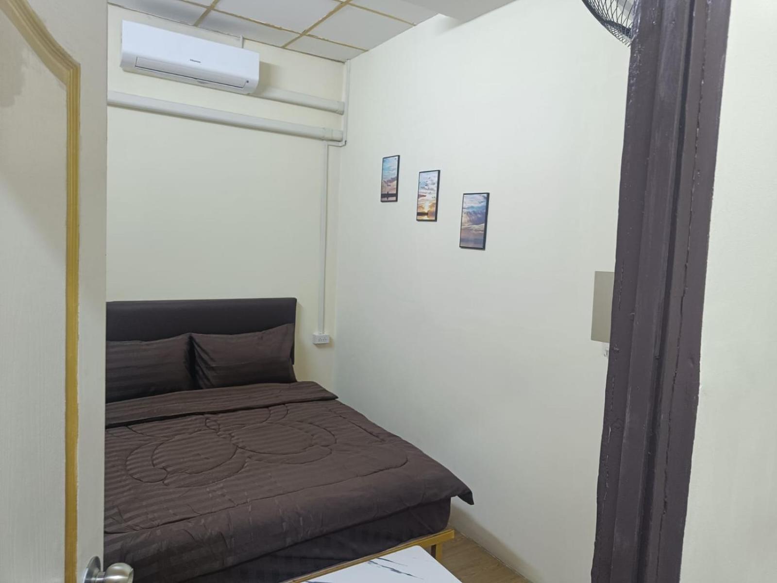 The House Hostel バンコク都 エクステリア 写真