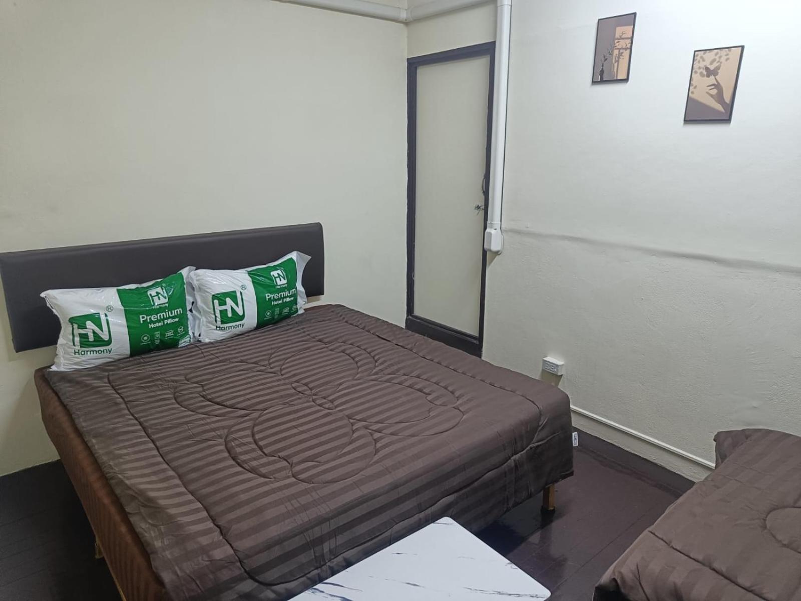 The House Hostel バンコク都 エクステリア 写真